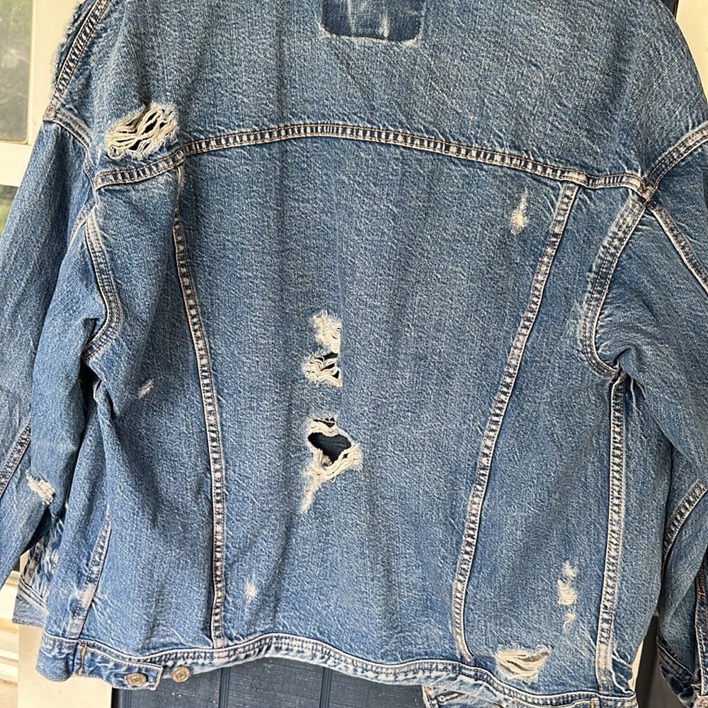 Distressed denim jacket - Picture 2 of 2